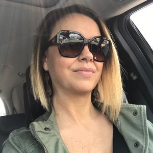 Meet your Posher, Mandy